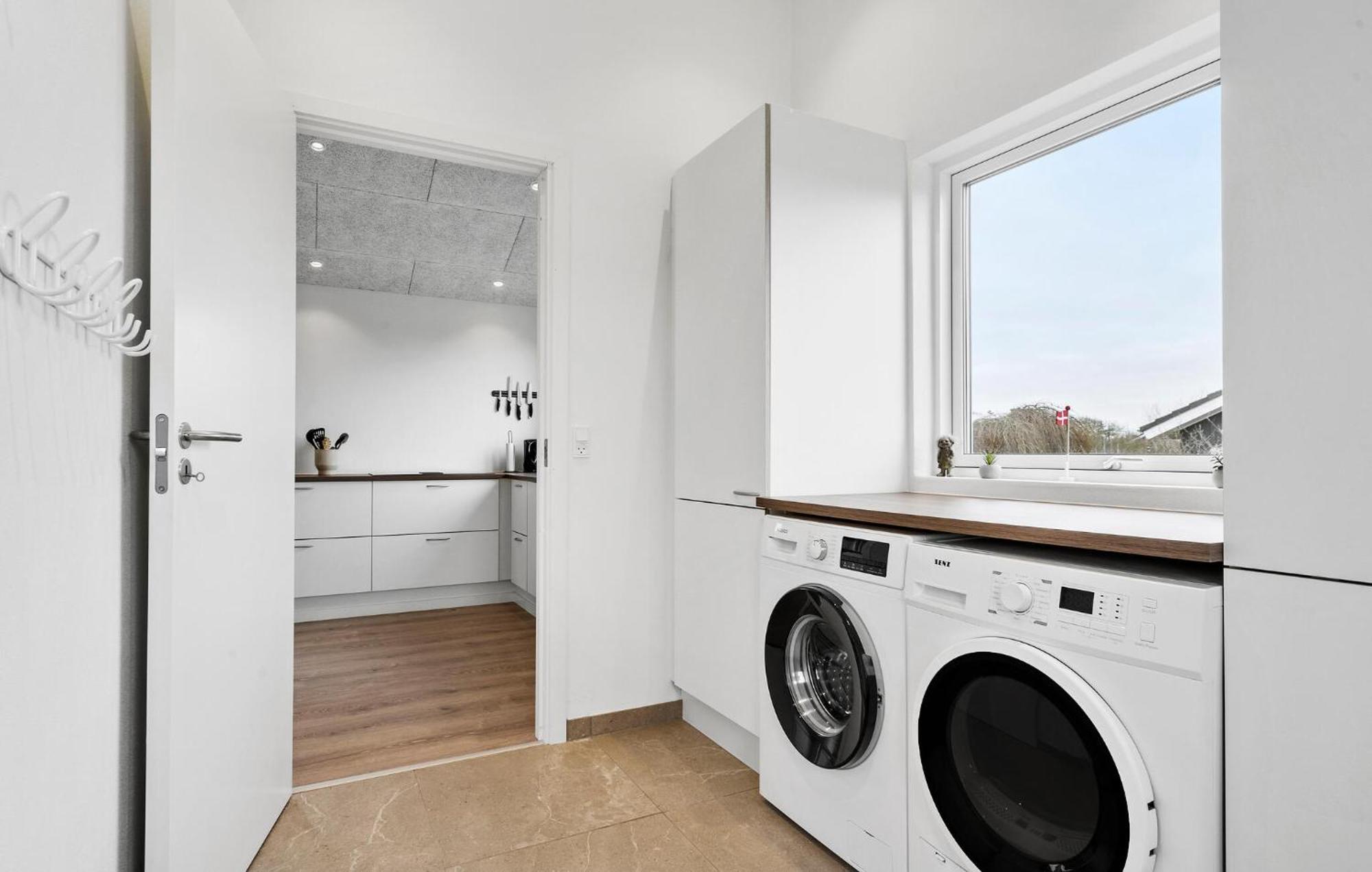 Beautiful Home In Tarm With Sauna Exteriér fotografie