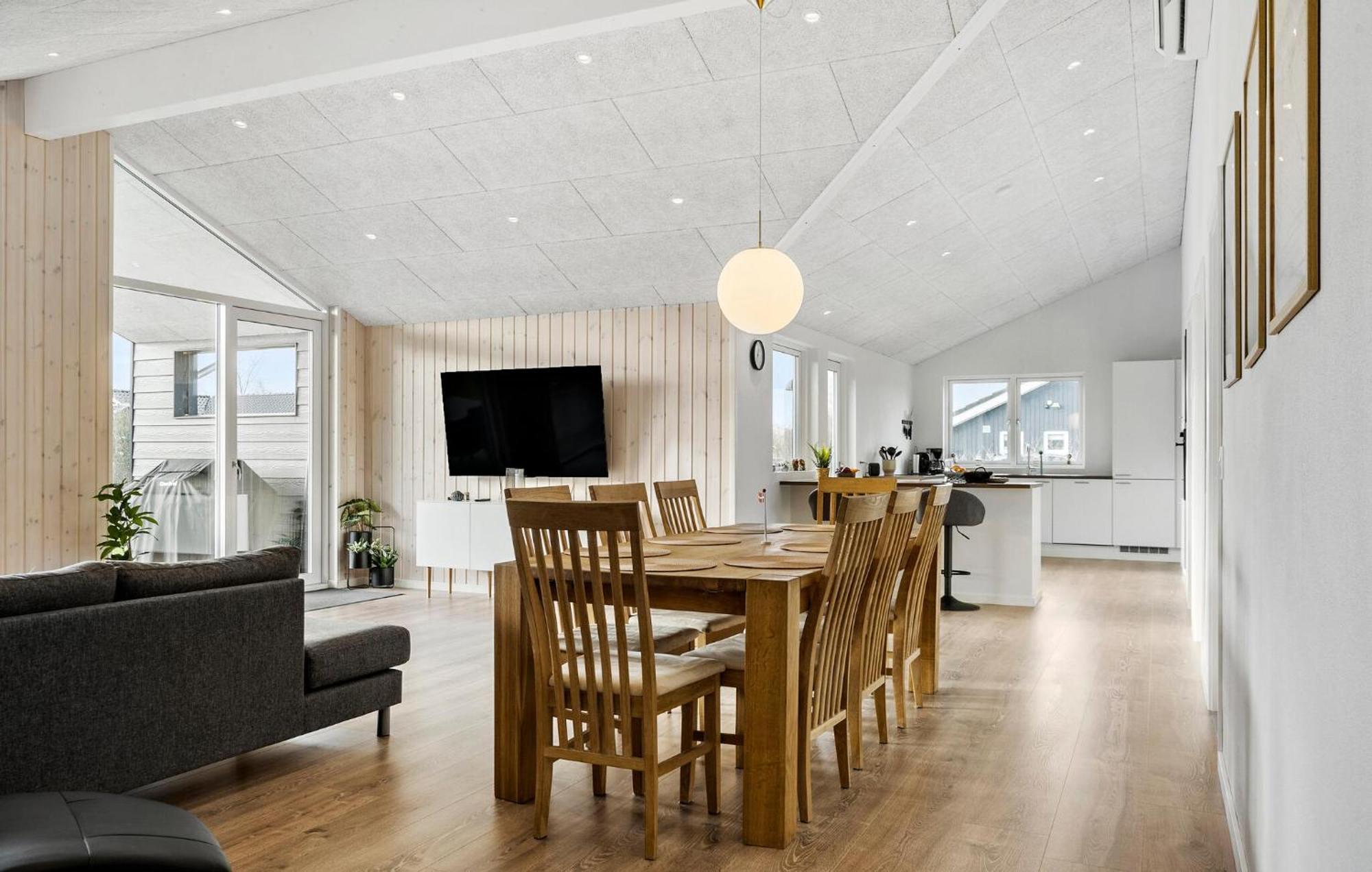 Beautiful Home In Tarm With Sauna Exteriér fotografie